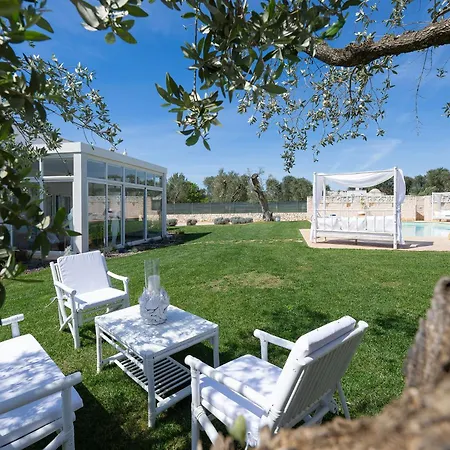 Villa Trulli Le Pupe 12 *