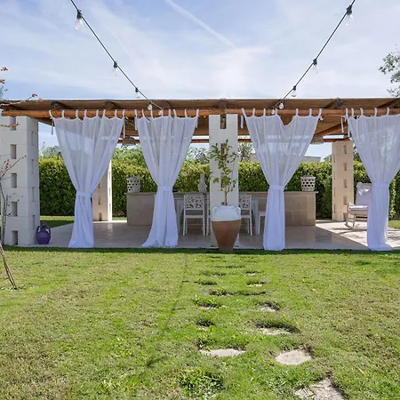 Villa Trulli Le Pupe 12 San Michele Salentino
