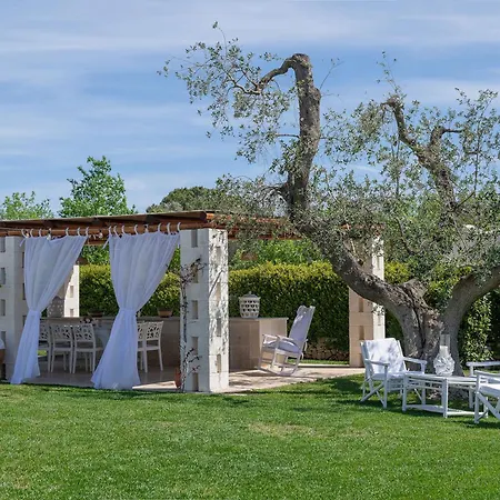 Trulli Le Pupe 12 *